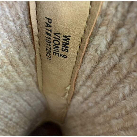 DV by Dolce Vita Vionie Sock Bootie Women’s 9M Light Tan Memory Foam Lug Sole - Picture 10 of 11